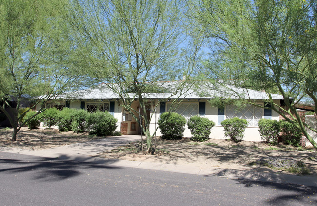 Belle Air North Apartments in Phoenix, AZ - Building Photo - Building Photo