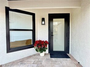 16701 Bobcat Dr in Ft. Myers, FL - Building Photo - Building Photo