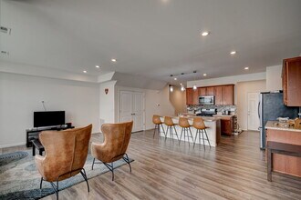 469 Watercress Dr in Aurora, IL - Building Photo - Building Photo