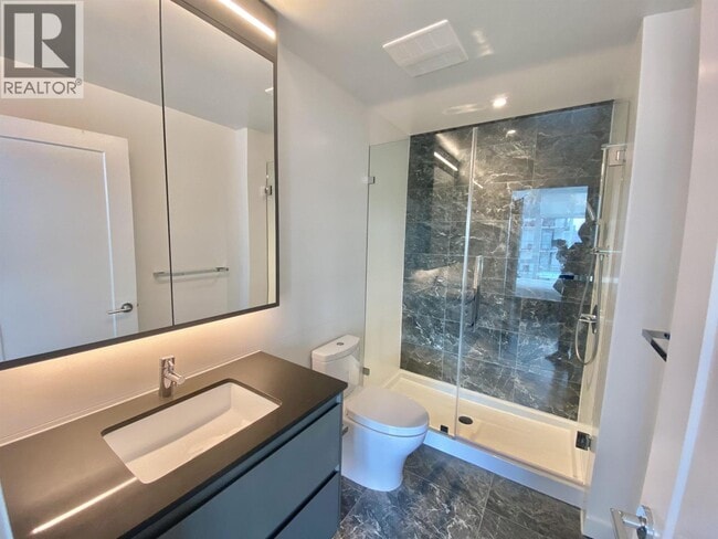 2288 Alpha Ave in Burnaby, BC - Building Photo - Building Photo