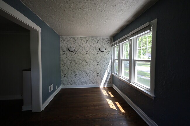 18 Belle Plaine Ave in Park Ridge, IL - Building Photo - Building Photo