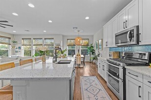 317 Bridgeford Dr in Austin, TX - Building Photo