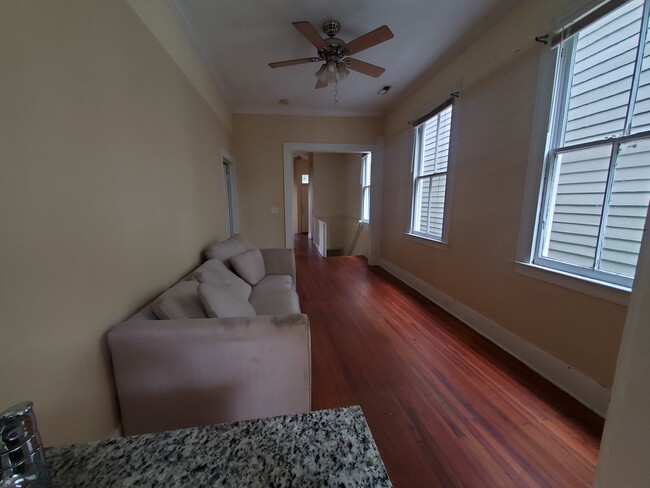 133 St Philip St, Unit B in Charleston, SC - Building Photo - Building Photo