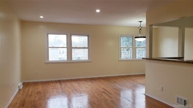 15-39-39 208th St in Queens, NY - Building Photo - Building Photo