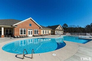 Room in Townhome on Fitchie Pl in Durham, NC - Building Photo