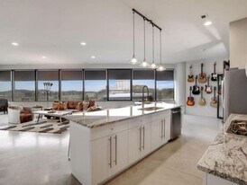 5601 Smetana Dr in Minnetonka, MN - Building Photo