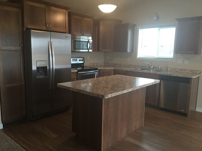 6026 61st Ave S in Fargo, ND - Building Photo - Building Photo