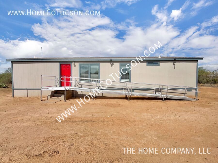 9410 S Van Dr in Tucson, AZ - Building Photo