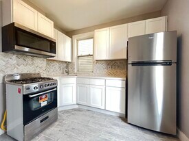 27 Sheffield St, Unit 2 in Jersey City, NJ - Building Photo