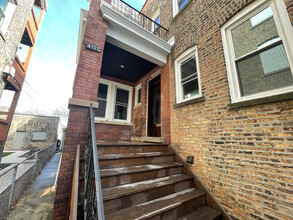 4737 N Maplewood Ave, Unit 1 in Chicago, IL - Building Photo - Building Photo