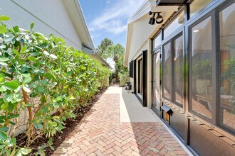 109 Seashore Dr in Jupiter, FL - Building Photo - Building Photo