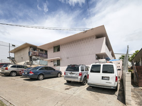 94-127 Pupupuhi St in Waipahu, HI - Building Photo - Building Photo