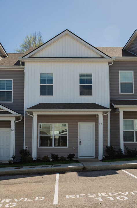 110 Kathryn Ct in Columbia, TN - Building Photo