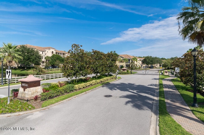 property at 415 La Travesia Flora