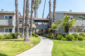 Presidio Park in Santa Barbara, CA - Foto de edificio - Building Photo