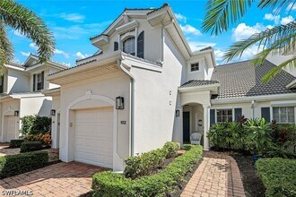 12867 Carrington Cir in Naples, FL - Foto de edificio - Building Photo