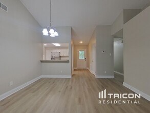 13613 Fawn Ridge Blvd in Tampa, FL - Building Photo - Building Photo