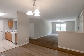 6302 Fairington Village Dr in Stonecrest, GA - Building Photo - Building Photo