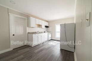 414-416 W Park Ave in Vineland, NJ - Building Photo