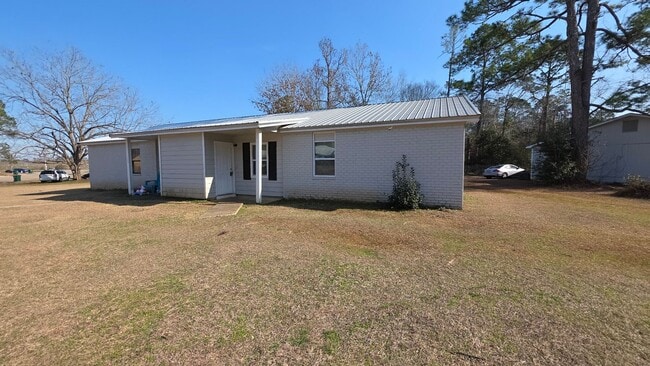 314 Station Crossing Dr in Albany, GA - Building Photo - Building Photo