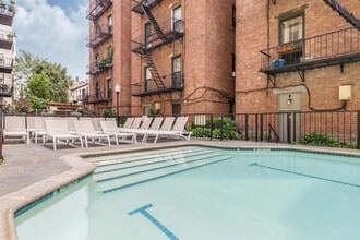 1114 Park Ave in Hoboken, NJ - Building Photo - Building Photo