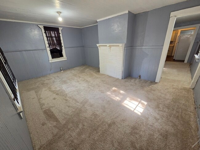 property at 1170 W 21st St