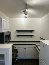 1960 SE Hawthorne Blvd-Unit -204 in Portland, OR - Building Photo - Building Photo