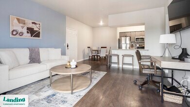 11022 Culebra Rd in San Antonio, TX - Foto de edificio - Building Photo