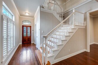 9 Stonebriar Ct in Dallas, TX - Building Photo - Building Photo