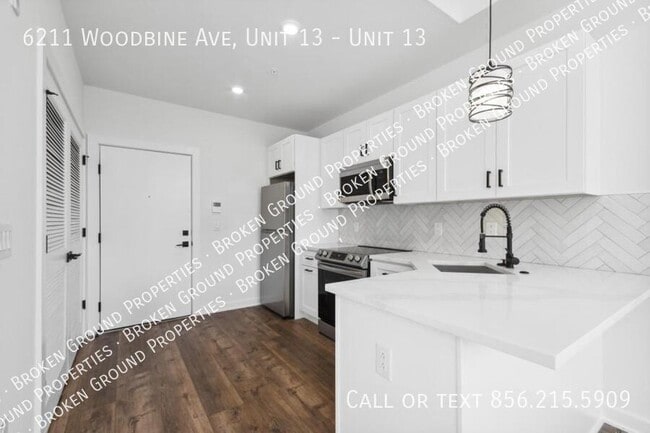 6211 Woodbine Ave