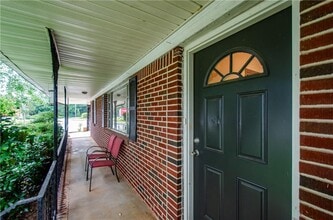 5122 Lavista Rd in Tucker, GA - Building Photo - Building Photo