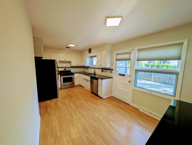 3131 Lake Ave in Wilmette, IL - Building Photo - Building Photo