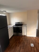 742 Tallman Cir in Midway Park, NC - Foto de edificio - Building Photo