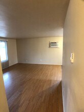 2403 s kimball ave in Caldwell, ID - Foto de edificio - Building Photo