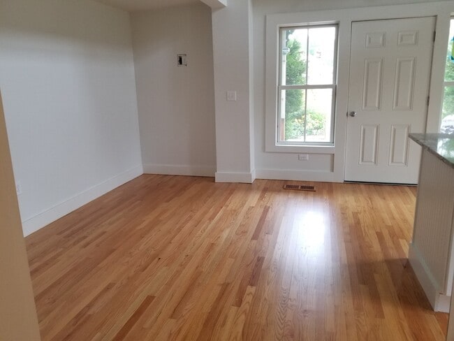 48 Center Hill Rd, Unit 48A in Manchester Center, VT - Foto de edificio - Building Photo