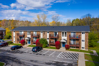 Brentwood Village Apartments photo'