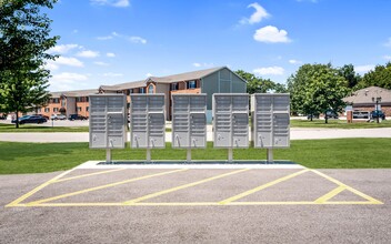 Storyboard on Park Entrance in O'Fallon, IL - Foto de edificio - Building Photo