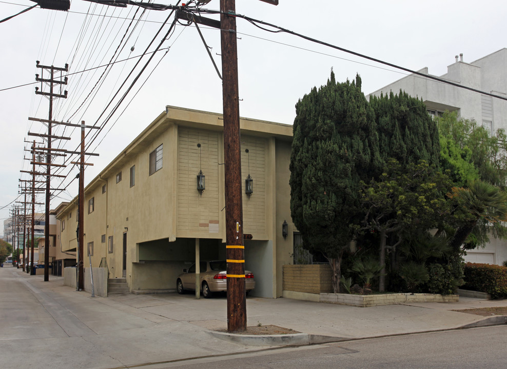 11861 Texas Ave in Los Angeles, CA - Building Photo