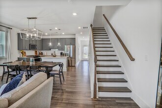 1486 Pinedale Cres NW in Atlanta, GA - Building Photo - Building Photo