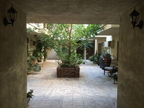 3775 S Canfield Ave in Los Angeles, CA - Building Photo - Building Photo
