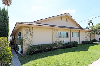 1502 E Locust Ave in Orange, CA - Building Photo - Building Photo