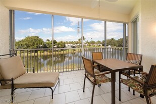 15010 Tamarind Cay Ct in Ft. Myers, FL - Foto de edificio - Building Photo