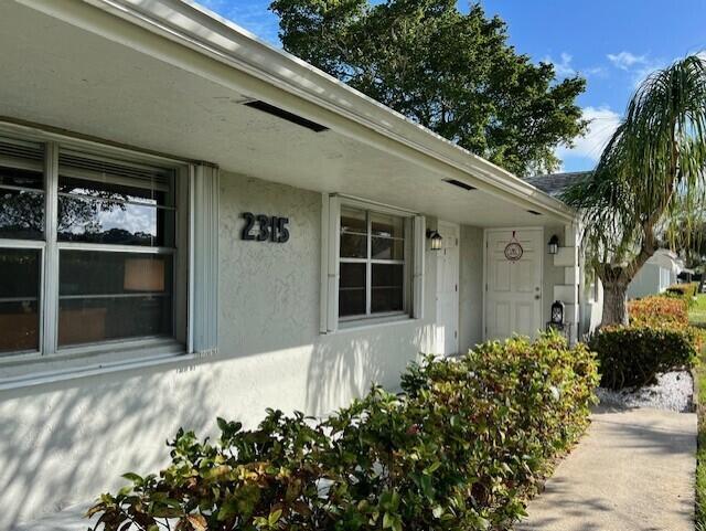 2315 Lowson Blvd in Delray Beach, FL - Building Photo