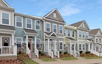 1729 Granby Hts Dr in Winston-Salem, NC - Building Photo