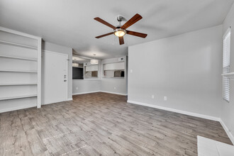 Arrowood Apartments in Houston, TX - Building Photo - Building Photo