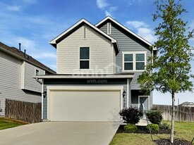 2735 Geronimo Creek in New Braunfels, TX - Building Photo