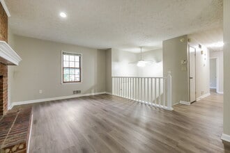 180 Belmont Farms Dr in Ellenwood, GA - Foto de edificio - Building Photo