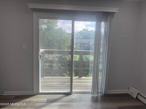 96 East Ave in Atlantic Highlands, NJ - Building Photo - Building Photo