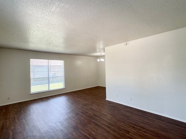 2603 Brickford Cove in Austin, TX - Foto de edificio - Building Photo