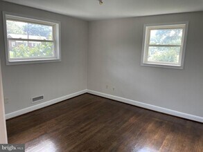 5922 Pratt St in Alexandria, VA - Building Photo - Building Photo